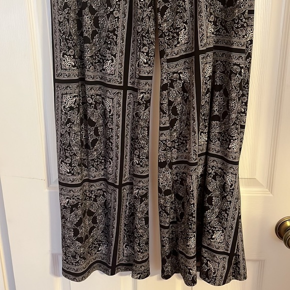 Forgotten Grace boho pants - Picture 2 of 5